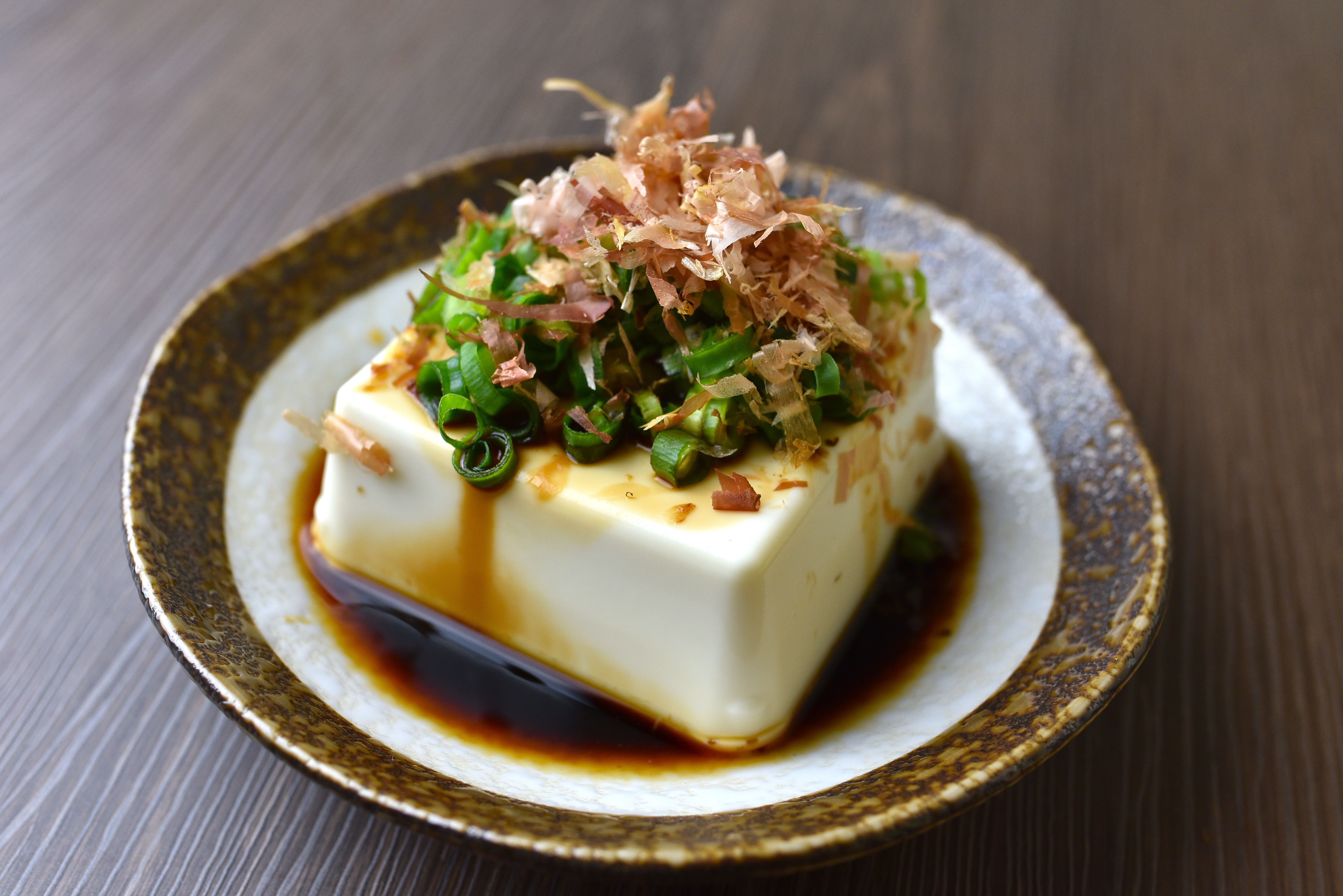 Chilled tofu with soy sauce